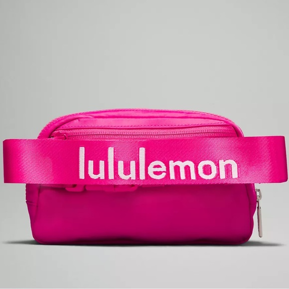 Lululemon Sonic Pink Logo Everywhere Belt Bag Nwt - Picture 2 of 7